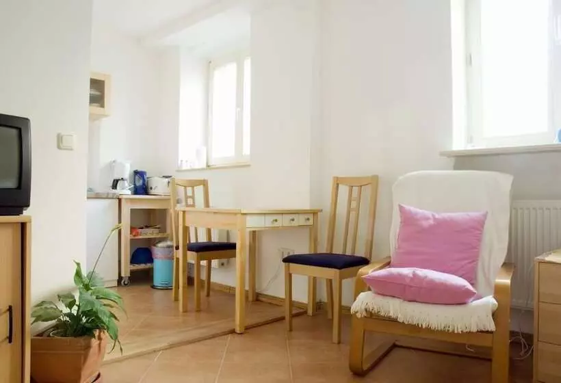 Apartment  Und Zimmervermietung Am Park