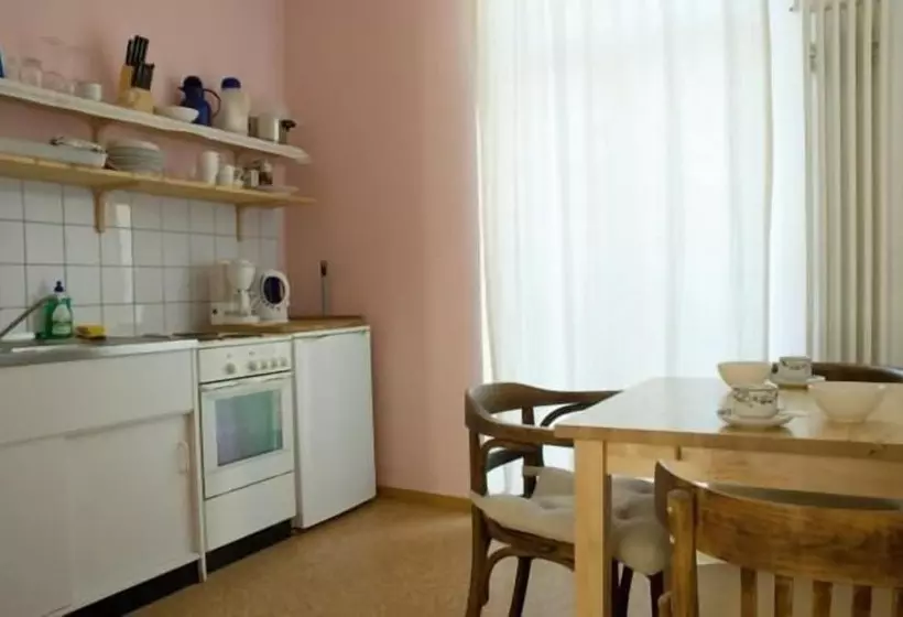 Apartment  Und Zimmervermietung Am Park