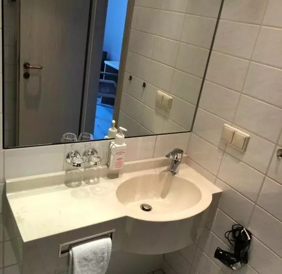 هتل Felsberger Hof