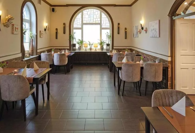 Отель Restaurant Holsteiner Hof