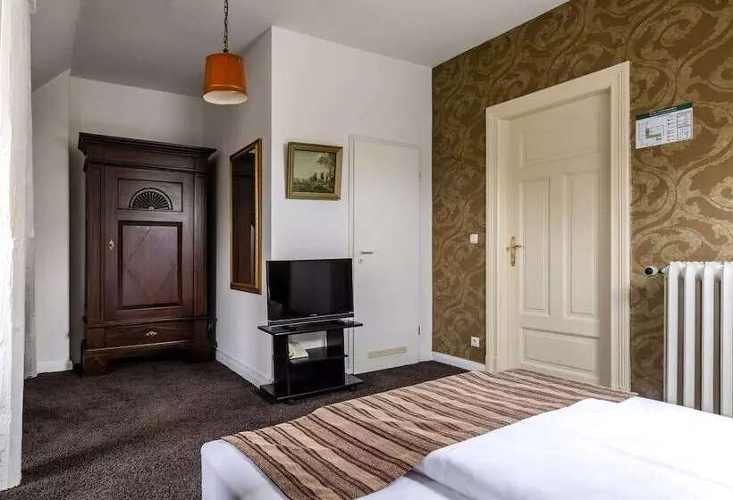 호텔 & Restaurant Villa Ulmenhof