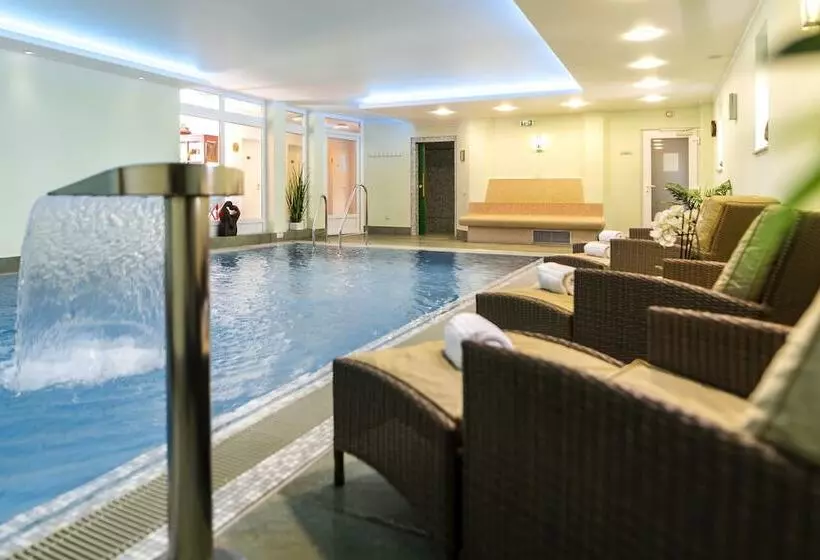 호텔 & Restaurant Villa Ulmenhof