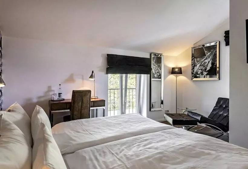 호텔 & Restaurant Villa Ulmenhof