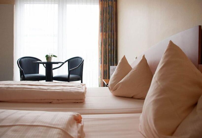 酒店 Stadt Puttlingen