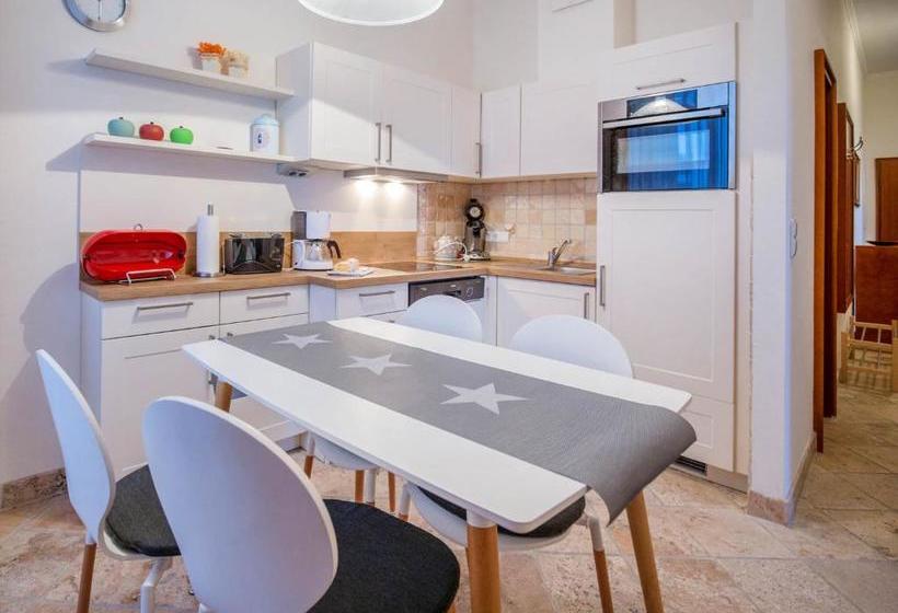 בית מלון כפרי Strandvillen Binz