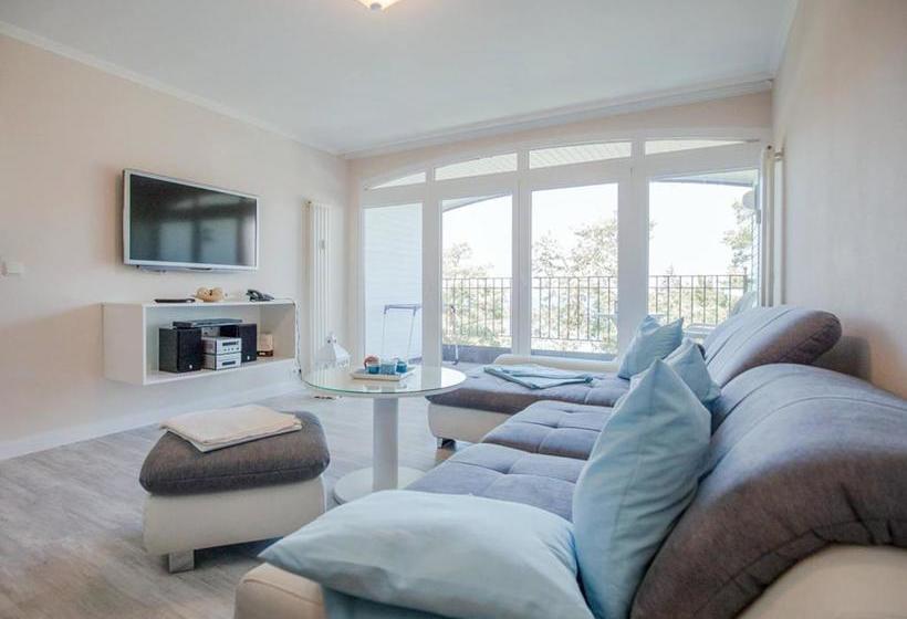 בית מלון כפרי Strandvillen Binz