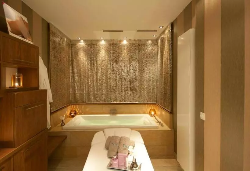 Thomas Hotel Spa & Lifestyle