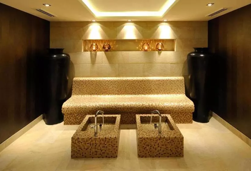 Thomas Hotel Spa & Lifestyle