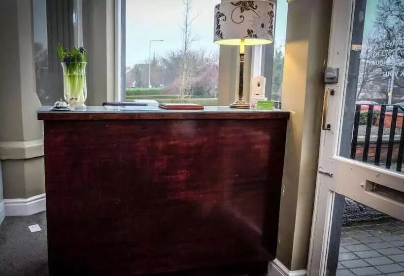 Hotel Whitburn House