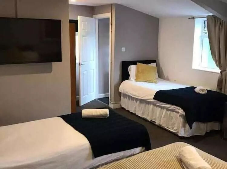 Hotel Whitburn House