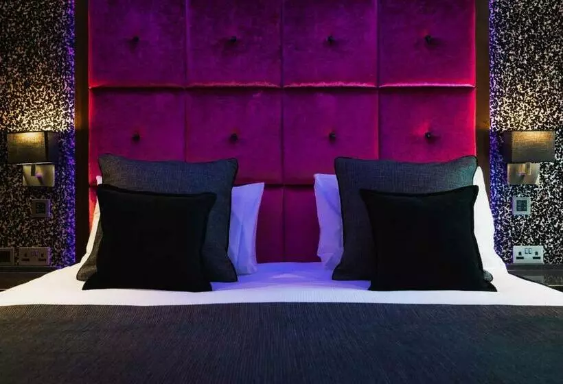 ホテル Church Suites By The Cranleigh Boutique