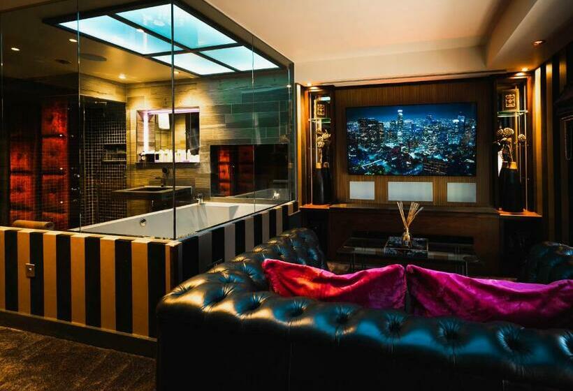 فندق Church Suites By The Cranleigh Boutique