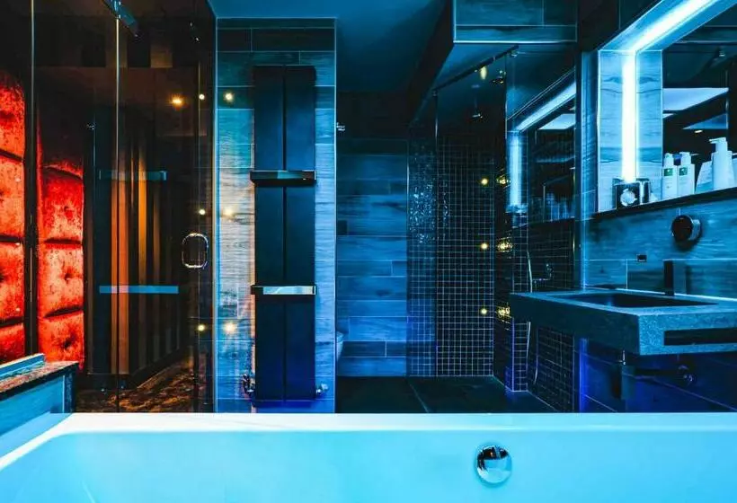 ホテル Church Suites By The Cranleigh Boutique