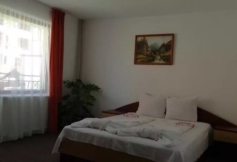 پانسیون Ivet Guest House