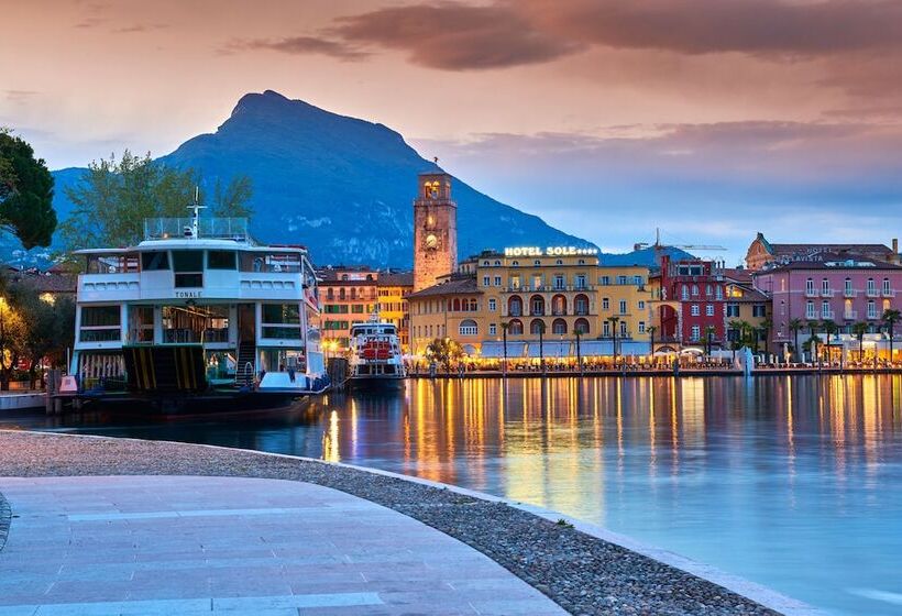 Residenza Rocca Del Lago 4   Happy Rentals