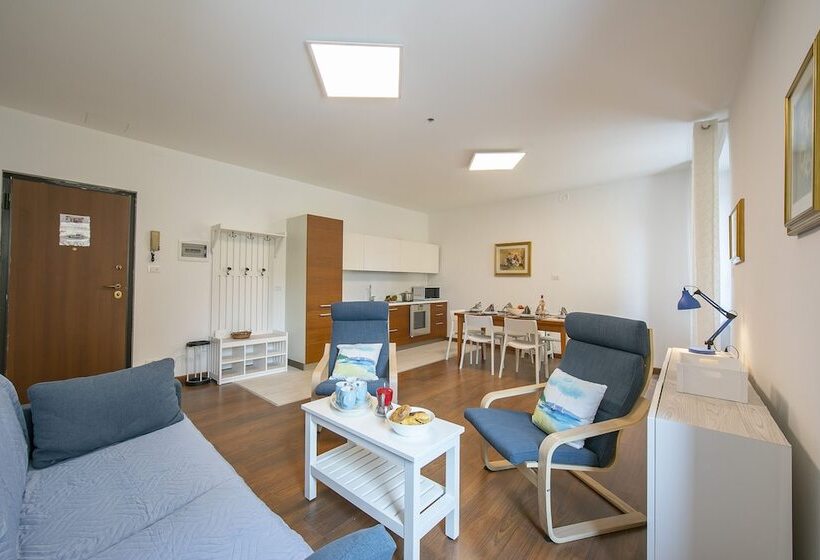 Residenza Rocca Del Lago 4   Happy Rentals