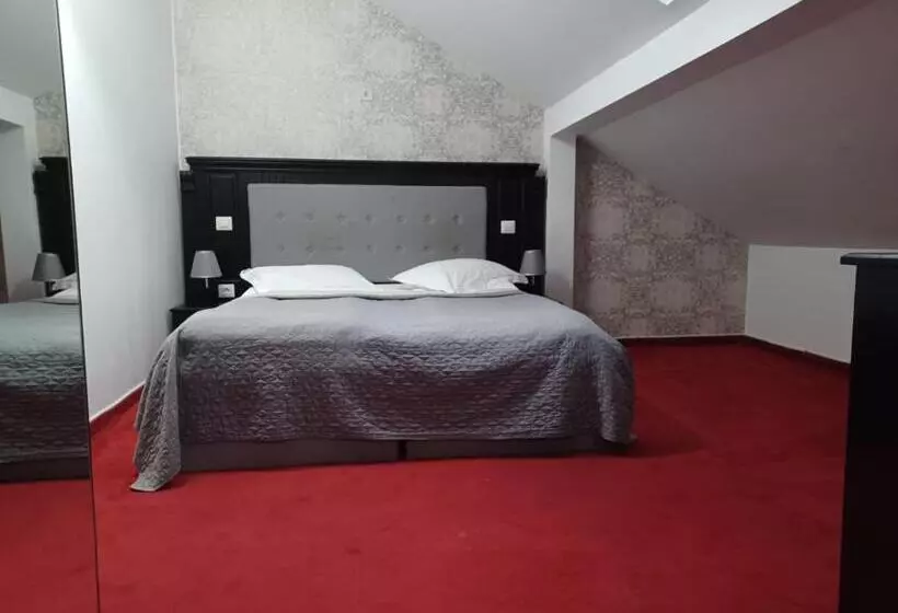 Aamiaismajoitus (B&B) Casa Domnească Cacica