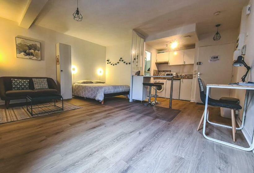 Grand Studio Neuf Parking Privatif 3 Minutes Gare Au Calme