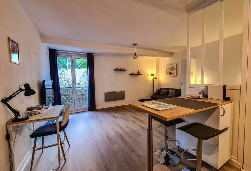 Grand Studio Neuf Parking Privatif 3 Minutes Gare Au Calme