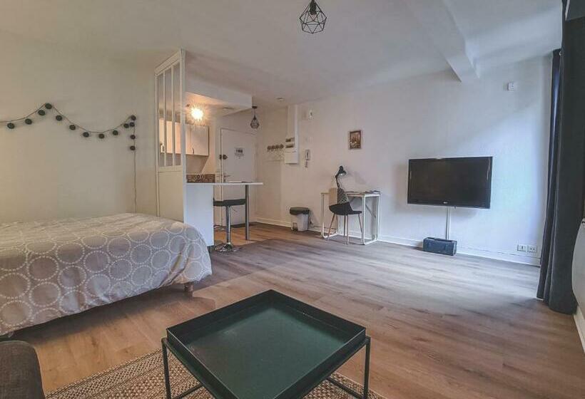 Grand Studio Neuf Parking Privatif 3 Minutes Gare Au Calme