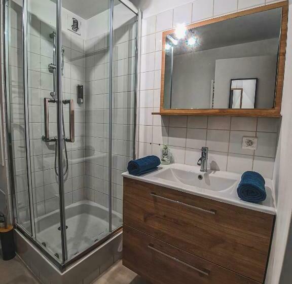 Grand Studio Neuf Parking Privatif 3 Minutes Gare Au Calme