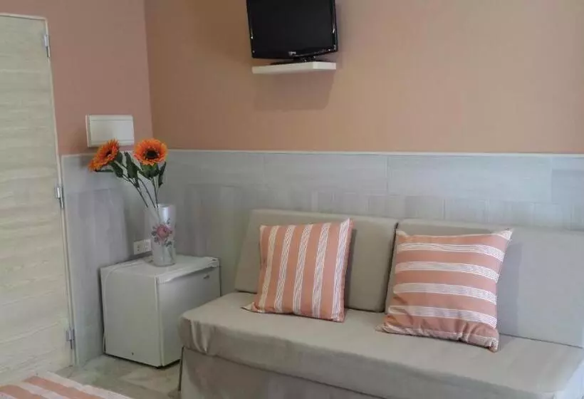ペンション Hostal Noli
