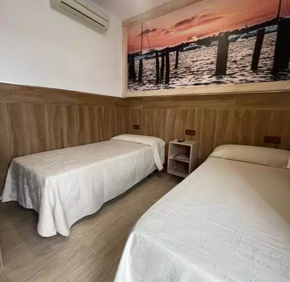 ペンション Hostal Noli
