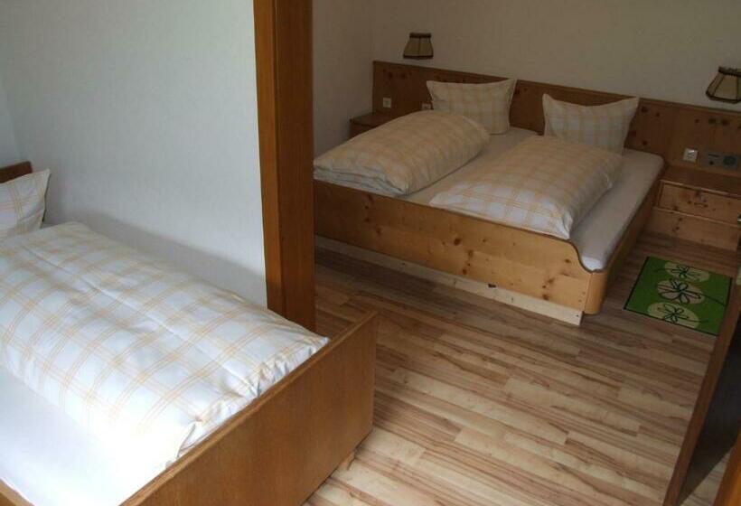 Общежитие Gasthof Hauserwirt