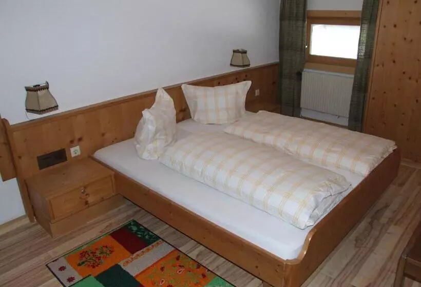 Retkeilymaja Gasthof Hauserwirt