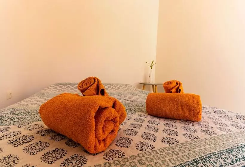 Charming 2 Bed Apartment In Armacao De Pera