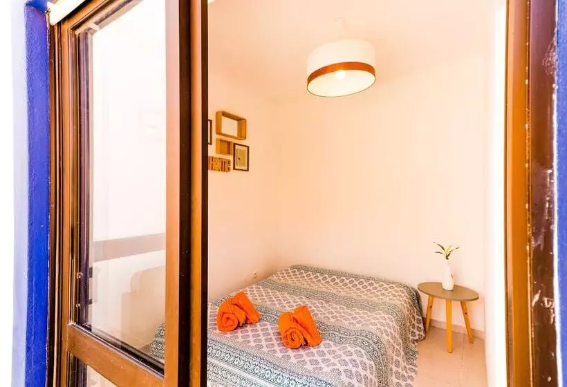 Charming 2 Bed Apartment In Armacao De Pera