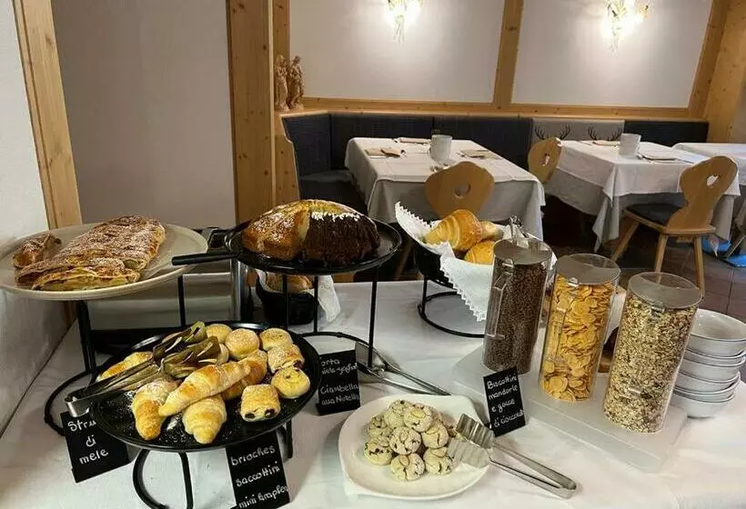 Aamiaismajoitus (B&B) Garnì Villa Elsa