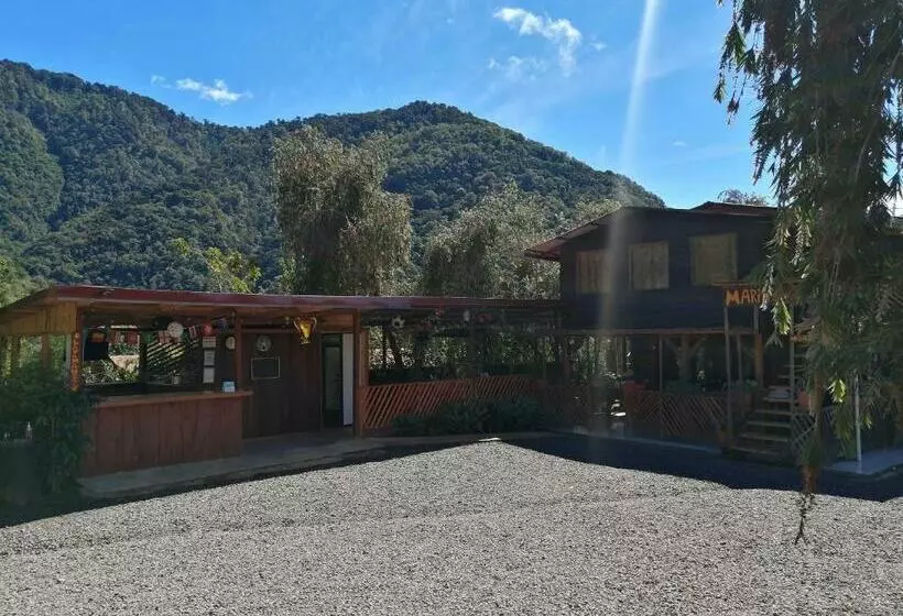 ベッドアンドブレックファースト Lodge El Quetzal Providencia