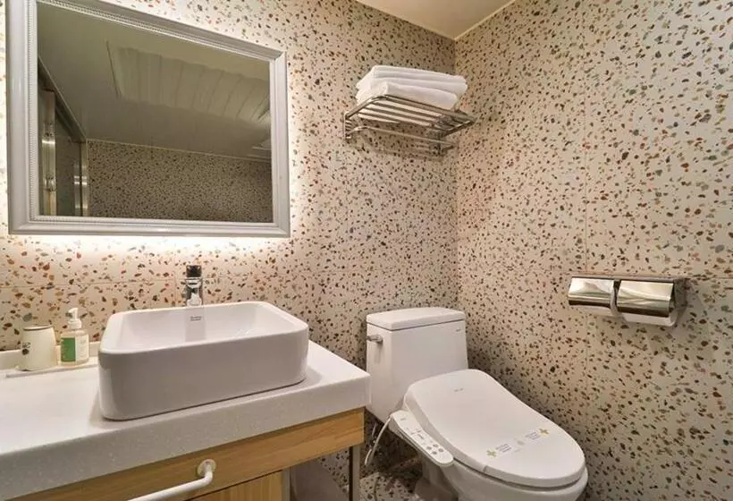 Daegu February Hotel Dongdaegustation