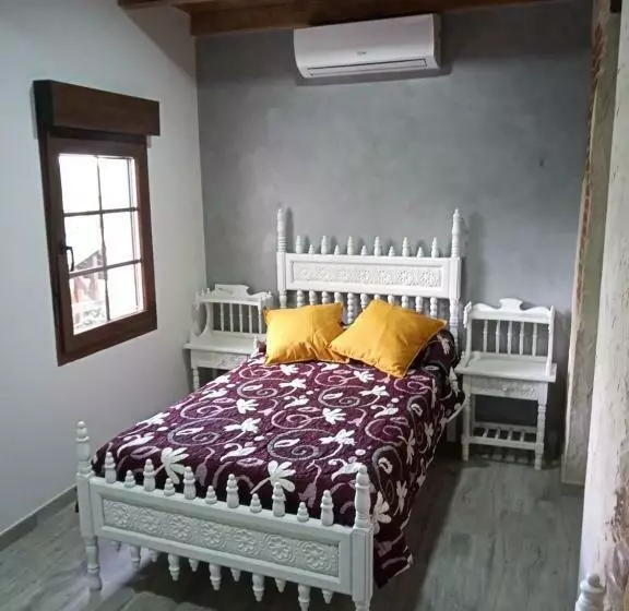 ホテル Hostal La Medina De Camponaraya