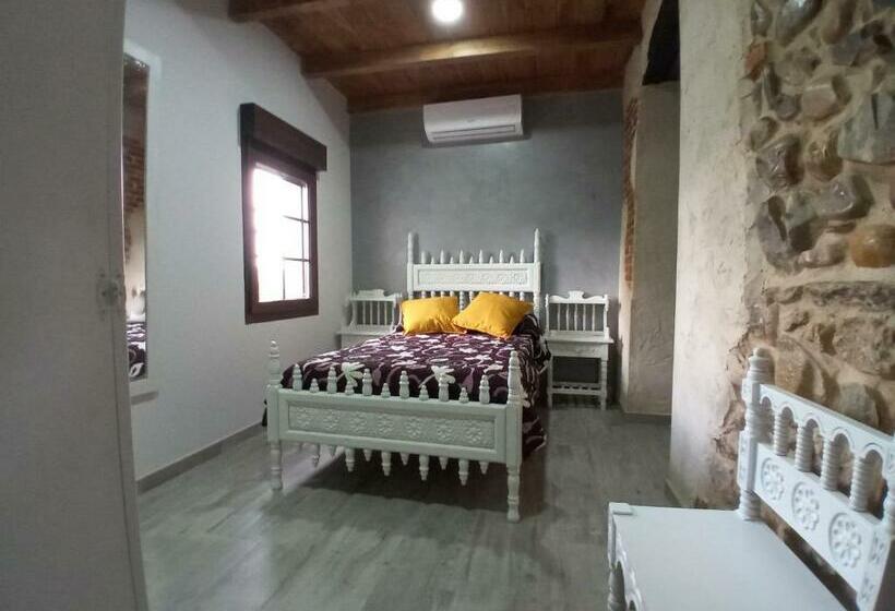 ホテル Hostal La Medina De Camponaraya