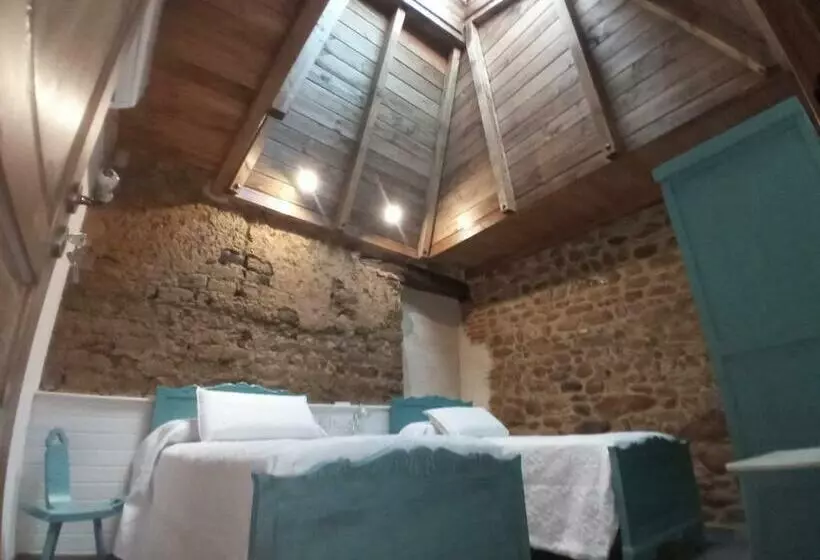 ホテル Hostal La Medina De Camponaraya