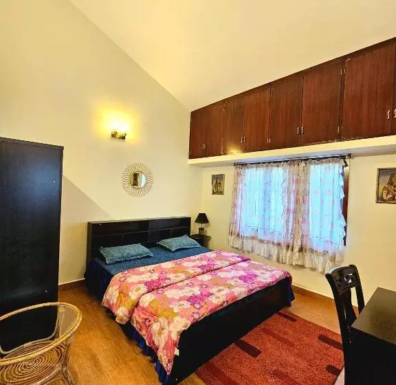 پانسیون Lakshmi Illam Guesthouse For Families Only