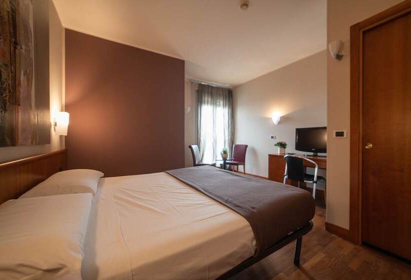 Querini Budget & Business Hotel Sandrigo