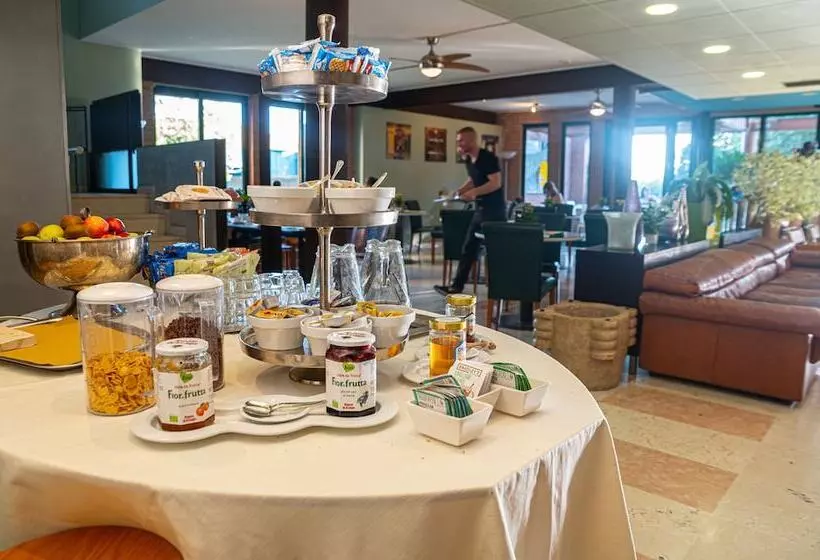 Querini Budget & Business Hotel Sandrigo