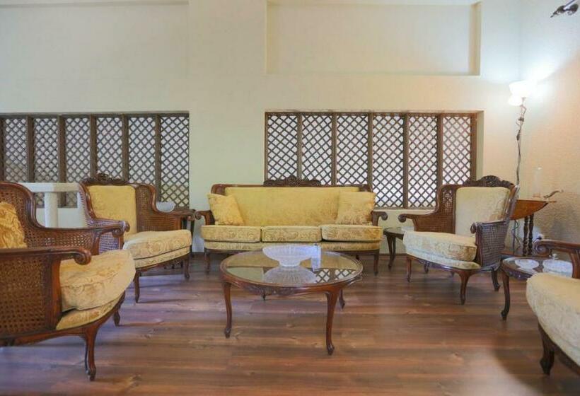 Serene House Surrounded By Nature In Beykoz