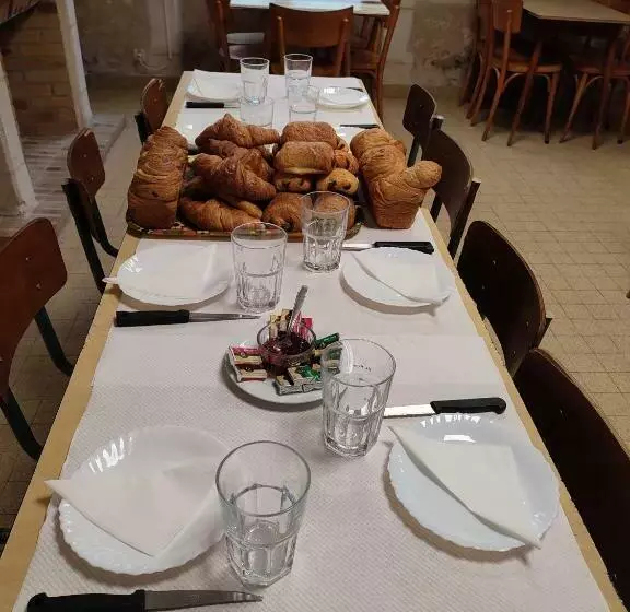 Aamiaismajoitus (B&B) L Hotentyka