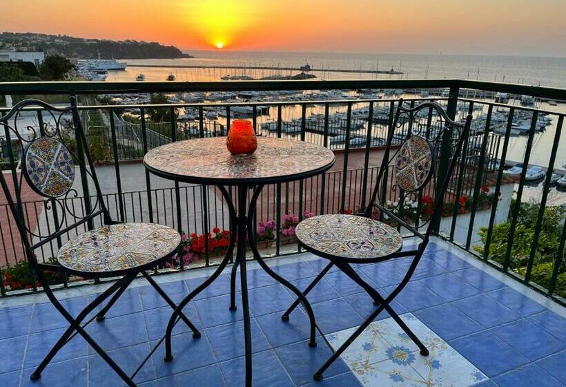 مبيت وإفطار Punta Lingua Relais   Room 2 Sunset Terrace