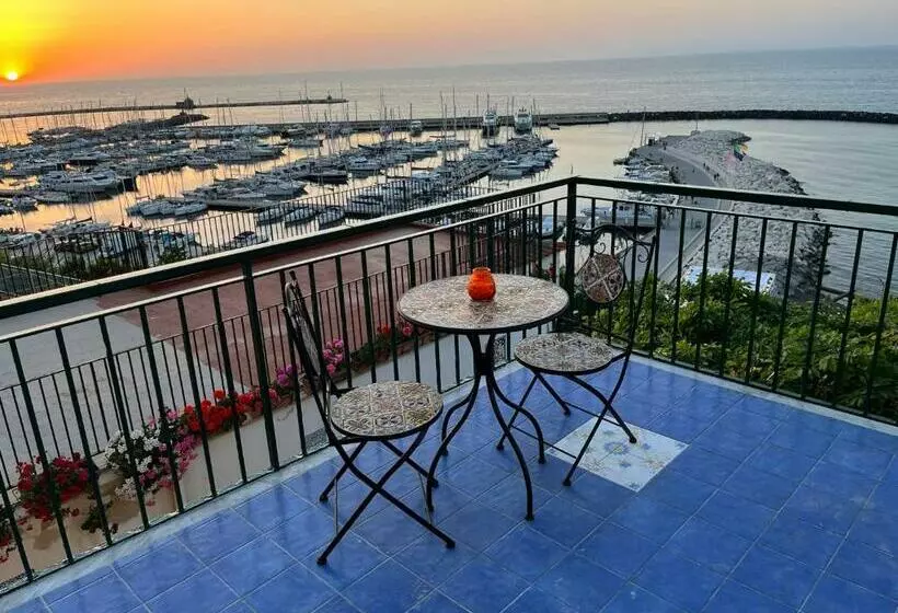 Aamiaismajoitus (B&B) Punta Lingua Relais   Room 2 Sunset Terrace