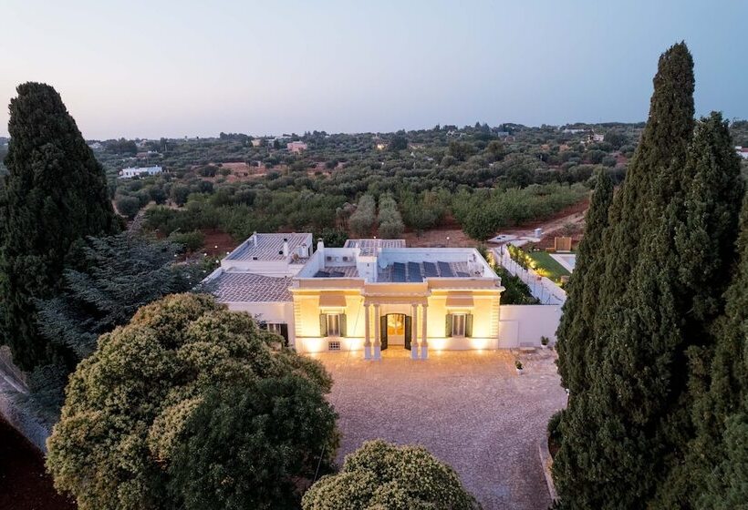 تختخواب و صبحانه Villa Sardella