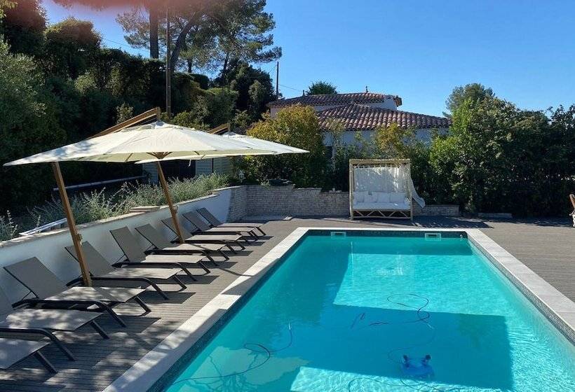 بنسيون Le Domaine Des Petits Princes