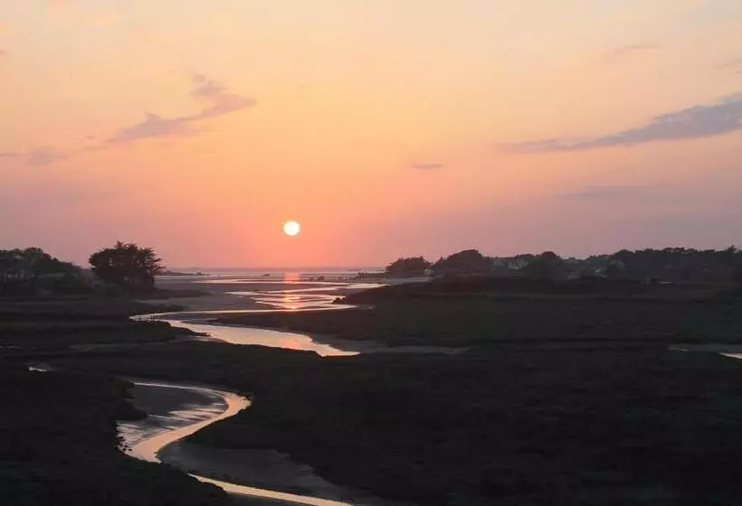 Majatalo Le Moulin Du Couffon