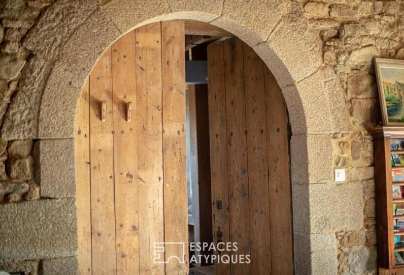 بنسيون Le Moulin Du Couffon