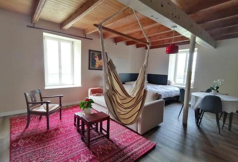 بنسيون Le Moulin Du Couffon