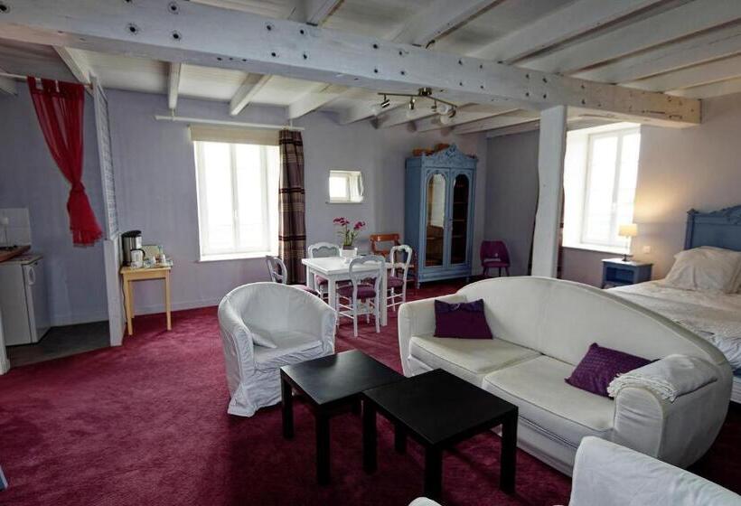 بنسيون Le Moulin Du Couffon